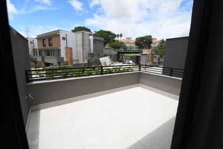 Casa de condomínio à venda com 221m², 3 quartos e 2 vagasSacada