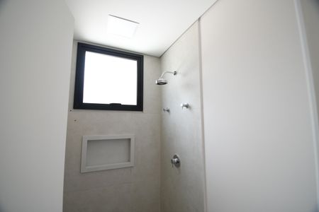 Casa de condomínio à venda com 221m², 3 quartos e 2 vagasBanheiro Suíte 1