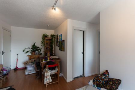 Sala de apartamento para alugar com 2 quartos, 47m² em São Francisco Xavier, Rio de Janeiro