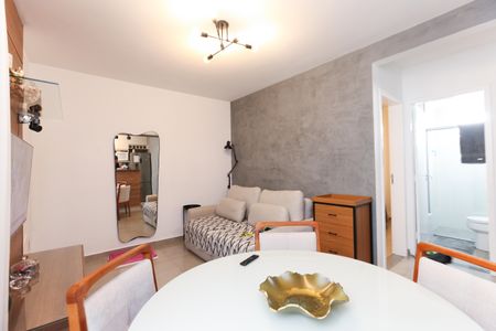 Sala de apartamento à venda com 2 quartos, 47m² em Califórnia, Belo Horizonte