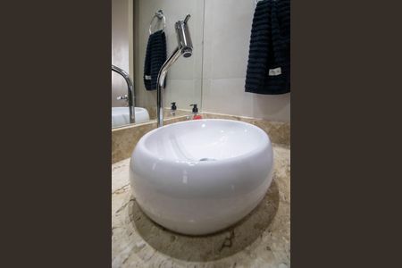 Apartamento para alugar com 67m², 2 quartos e 1 vaga Apartamento para alugar com 67m², 2 quartos e 1 vagaDetalhe Banheiro Suíte