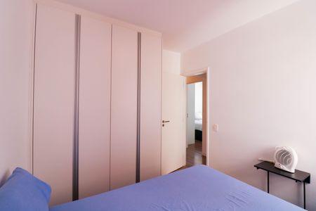 Apartamento à venda com 90m², 3 quartos e 2 vagasQuarto 2