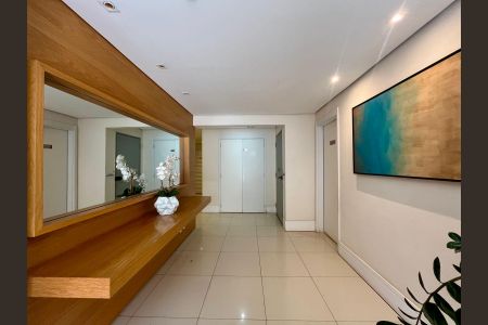 Apartamento para alugar com 68m², 2 quartos e 2 vagas Área comum - Hall de entrada 