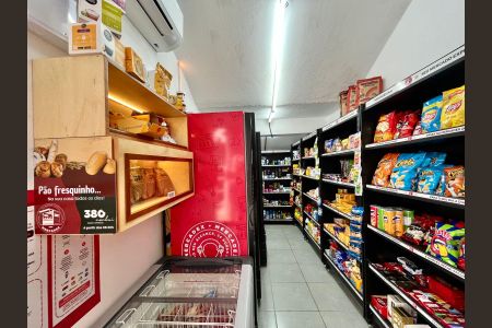 Apartamento para alugar com 68m², 2 quartos e 2 vagasMini Mercado