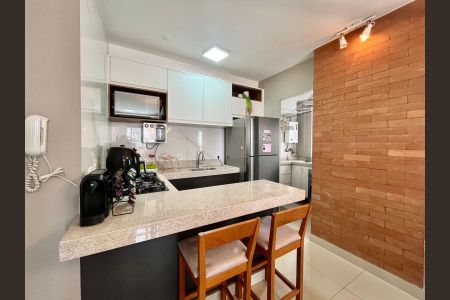 Apartamento para alugar com 68m², 2 quartos e 2 vagasCozinha