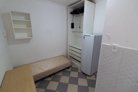 QUARTO de kitnet/studio para alugar com 1 quarto, 20m² em Cidade Universitária, Campinas