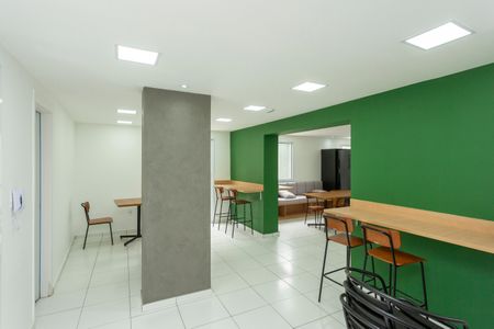 Apartamento para alugar com 40m², 2 quartos e sem vagaÁrea comum - Salão de festas