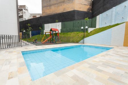 Apartamento para alugar com 40m², 2 quartos e sem vagaÁrea comum - Piscina