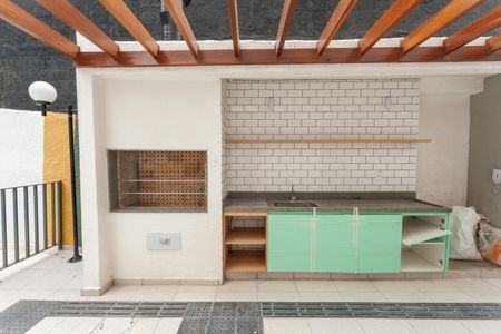 Apartamento para alugar com 40m², 2 quartos e sem vagaÁrea comum - Churrasqueira