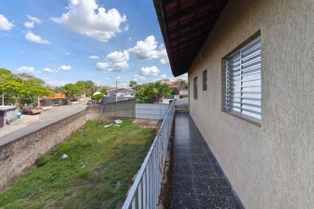 Casa à venda com 363m², 2 quartos e 4 vagasCorredor - Varanda