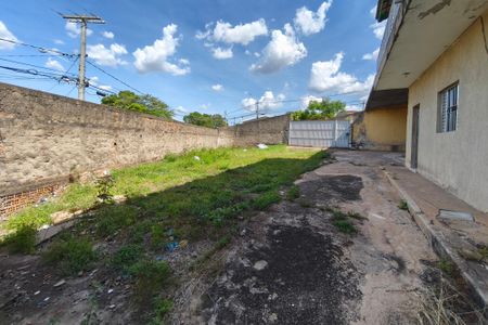 Casa à venda com 363m², 2 quartos e 4 vagasQuintal