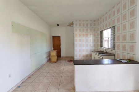 Sala de casa à venda com 2 quartos, 363m² em Jardim Ipaussurama, Campinas