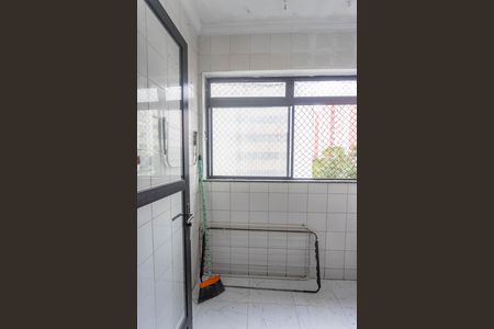 Apartamento à venda com 67m², 3 quartos e 1 vagaÁrea de serviço