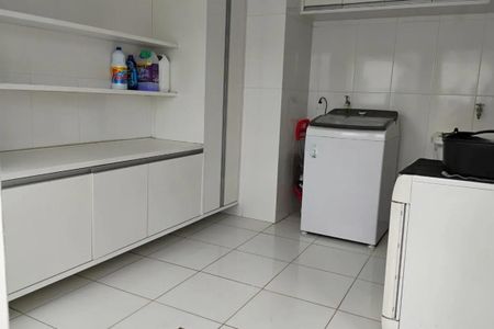 Apartamento à venda com 254m², 4 quartos e 2 vagas