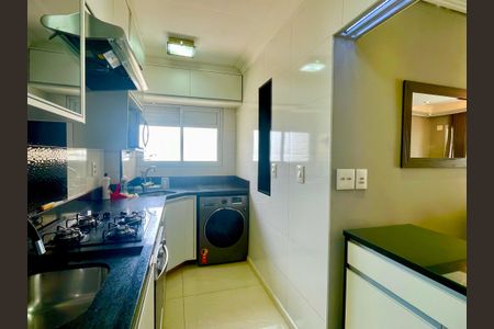 Apartamento para alugar com 64m², 3 quartos e 1 vaga Apartamento para alugar com 64m², 3 quartos e 1 vagaCozinha - Armários