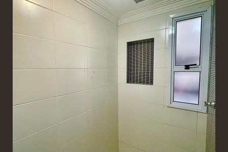 Apartamento para alugar com 64m², 3 quartos e 1 vaga Apartamento para alugar com 64m², 3 quartos e 1 vagaBanheiro 2