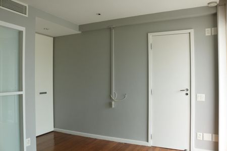 Apartamento à venda com 81m², 2 quartos e 2 vagasSuíte