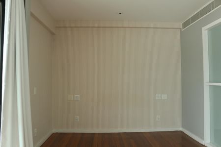 Apartamento à venda com 81m², 2 quartos e 2 vagasSuíte