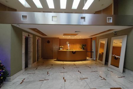 Apartamento à venda com 81m², 2 quartos e 2 vagas Apartamento à venda com 81m², 2 quartos e 2 vagasFachada e portaria