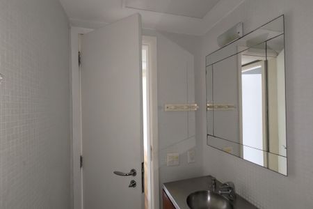 Apartamento à venda com 81m², 2 quartos e 2 vagas Apartamento à venda com 81m², 2 quartos e 2 vagasBanheiro Social