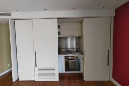 Apartamento à venda com 81m², 2 quartos e 2 vagas Apartamento à venda com 81m², 2 quartos e 2 vagasCozinha