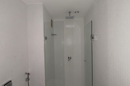 Apartamento à venda com 81m², 2 quartos e 2 vagas Apartamento à venda com 81m², 2 quartos e 2 vagasBanheiro Social