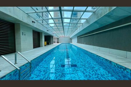 Apartamento à venda com 351m², 4 quartos e 5 vagas Apartamento à venda com 351m², 4 quartos e 5 vagasPiscina Coberta