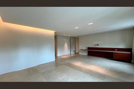 Apartamento à venda com 351m², 4 quartos e 5 vagas Apartamento à venda com 351m², 4 quartos e 5 vagasquarto