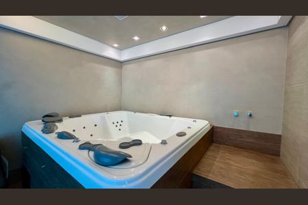 Apartamento à venda com 351m², 4 quartos e 5 vagas Apartamento à venda com 351m², 4 quartos e 5 vagasSpa