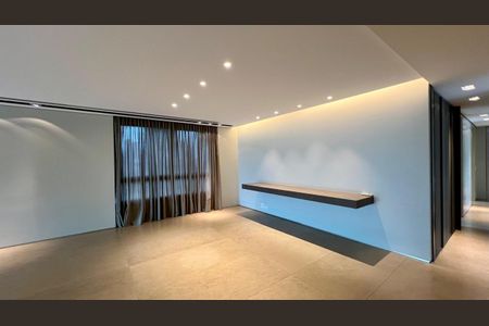 Apartamento à venda com 351m², 4 quartos e 5 vagas Apartamento à venda com 351m², 4 quartos e 5 vagassala