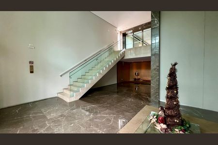 Apartamento à venda com 351m², 4 quartos e 5 vagas Apartamento à venda com 351m², 4 quartos e 5 vagasHall de entrada