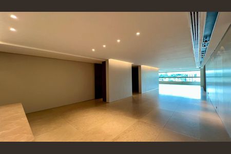 Apartamento à venda com 351m², 4 quartos e 5 vagas Apartamento à venda com 351m², 4 quartos e 5 vagassala