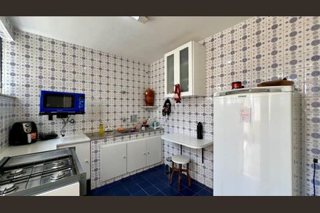 Casa à venda com 161m², 3 quartos e 2 vagascozinha