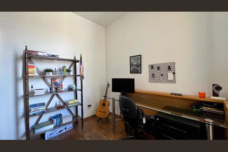 Casa à venda com 161m², 3 quartos e 2 vagasquarto 