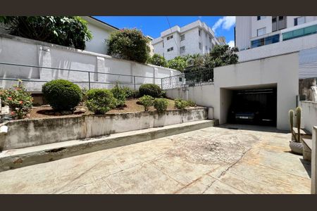 Casa à venda com 161m², 3 quartos e 2 vagasquintal