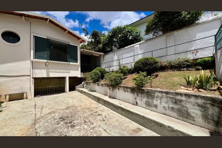 Casa à venda com 161m², 3 quartos e 2 vagasquintal