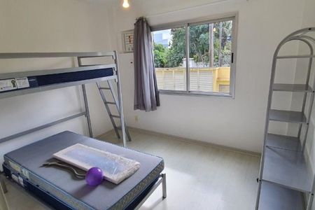 Apartamento à venda com 2 quartos, 68m² em Itaipu, Niterói