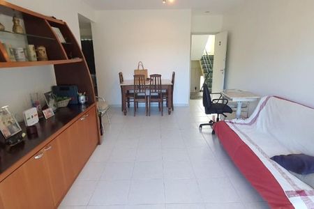 Apartamento à venda com 2 quartos, 68m² em Itaipu, Niterói
