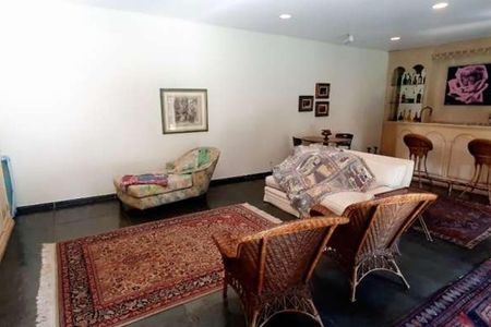 Casa à venda com 4 quartos, 562m² em Paraíso, São Paulo