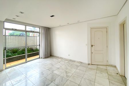 Sala de apartamento para alugar com 2 quartos, 120m² em Santo Antônio, Belo Horizonte