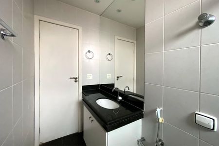 Apartamento para alugar com 120m², 2 quartos e 2 vagasBanheiro