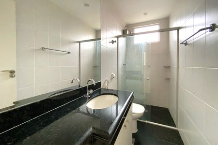 Apartamento para alugar com 120m², 2 quartos e 2 vagasBanheiro