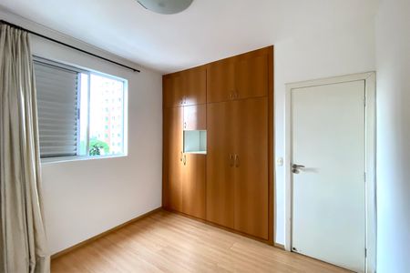 Apartamento para alugar com 120m², 2 quartos e 2 vagasQuarto 2