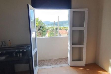 Casa à venda com 3 quartos, 128m² em Itaipu, Niterói