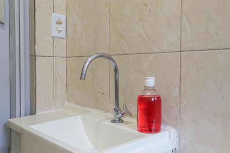 Banheiro de casa para alugar com 1 quarto, 50m² em Vila Dom Pedro I, São Paulo