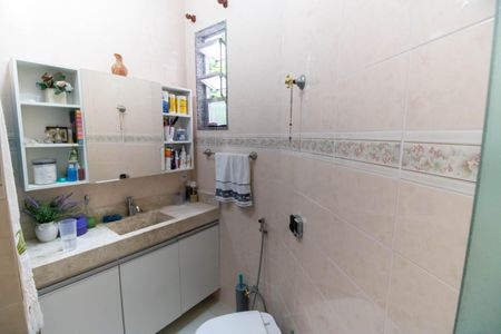 Apartamento à venda com 90m², 2 quartos e sem vaga Apartamento à venda com 90m², 2 quartos e sem vagaBanheiro da Suíte