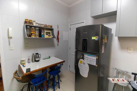 Apartamento à venda com 90m², 2 quartos e sem vaga Apartamento à venda com 90m², 2 quartos e sem vagaCozinha e Área de Serviço
