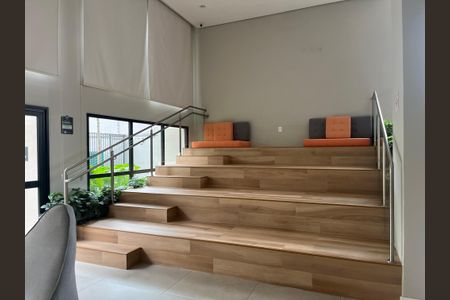 Studio para alugar com 24m², 1 quarto e sem vaga Studio para alugar com 24m², 1 quarto e sem vagaSala de TV