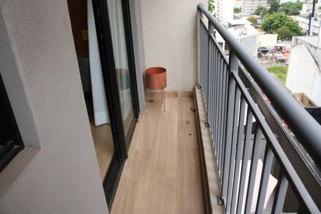 Varanda de kitnet/studio para alugar com 1 quarto, 24m² em Perdizes, São Paulo