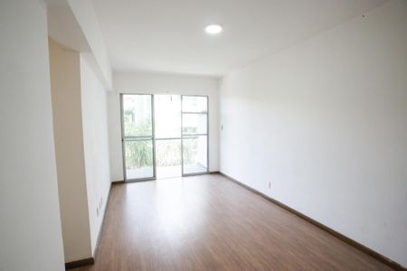 Sala de apartamento à venda com 3 quartos, 70m² em Pechincha, Rio de Janeiro